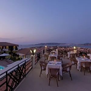 Hotel Palau Отель